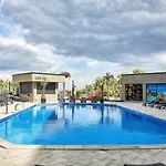 Lawyer's Alessi Pool & *