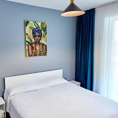 Apartment Lawyer's Alz