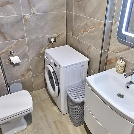 Apartment Lawyer's Alz Năvodari